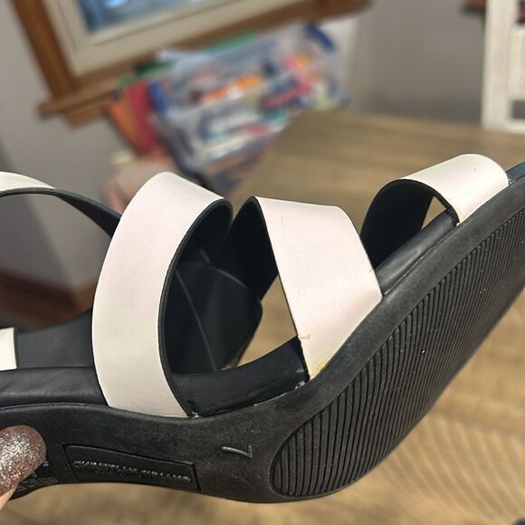 NWOT Christian Siriano strappy heels size 7 - Picture 9 of 14